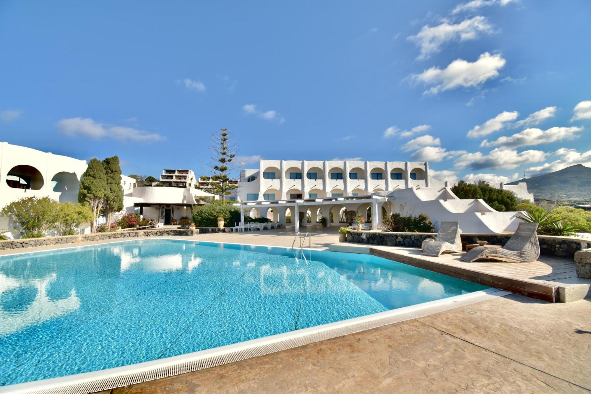 Cossyra Hotel Madonna Delle Grazie Exterior foto